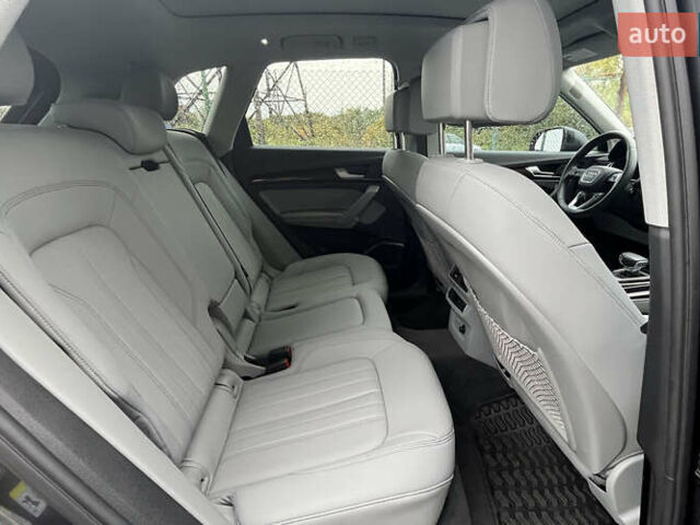 Серый Ауди Ку 5, объемом двигателя 1.98 л и пробегом 41 тыс. км за 37999 $, фото 27 на Automoto.ua