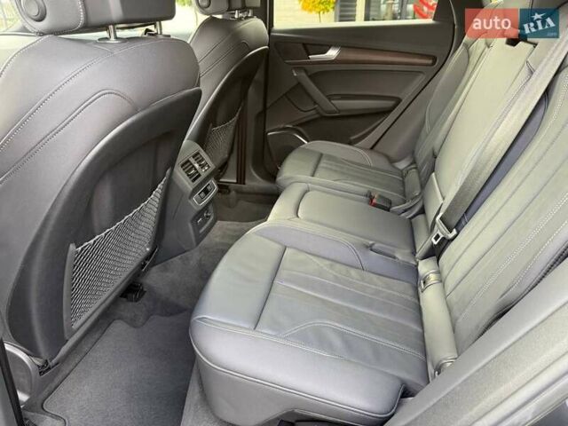 Сірий Ауді Ку 5, об'ємом двигуна 1.98 л та пробігом 51 тис. км за 37800 $, фото 23 на Automoto.ua