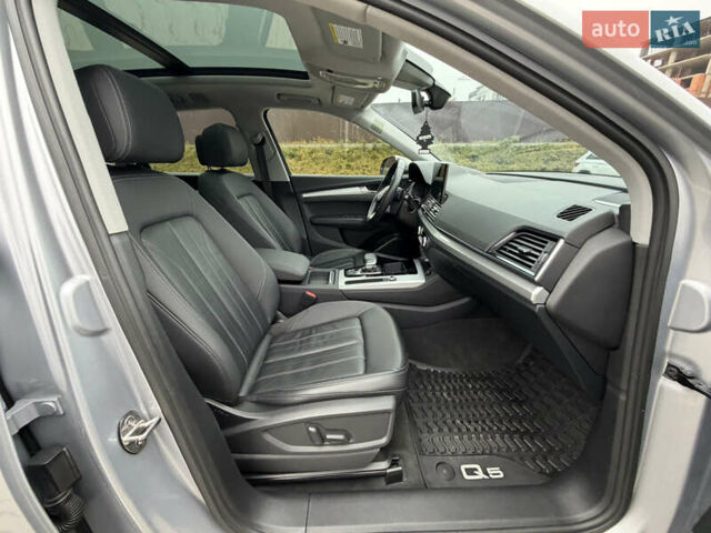 Серый Ауди Ку 5, объемом двигателя 2 л и пробегом 46 тыс. км за 33900 $, фото 42 на Automoto.ua