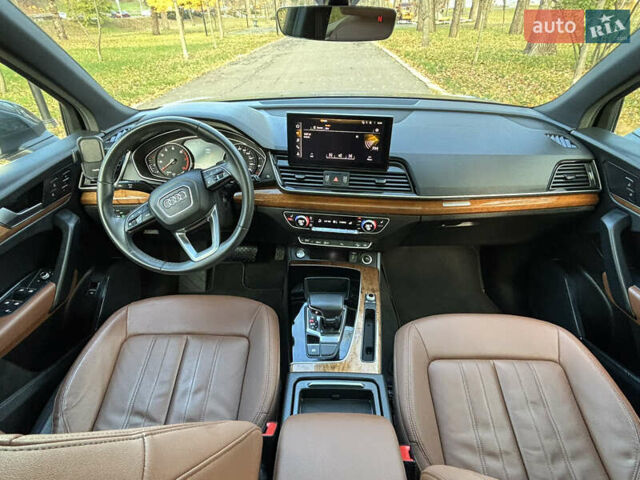 Сірий Ауді Ку 5, об'ємом двигуна 1.98 л та пробігом 55 тис. км за 39500 $, фото 16 на Automoto.ua