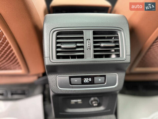 Сірий Ауді Ку 5, об'ємом двигуна 2 л та пробігом 23 тис. км за 39900 $, фото 148 на Automoto.ua
