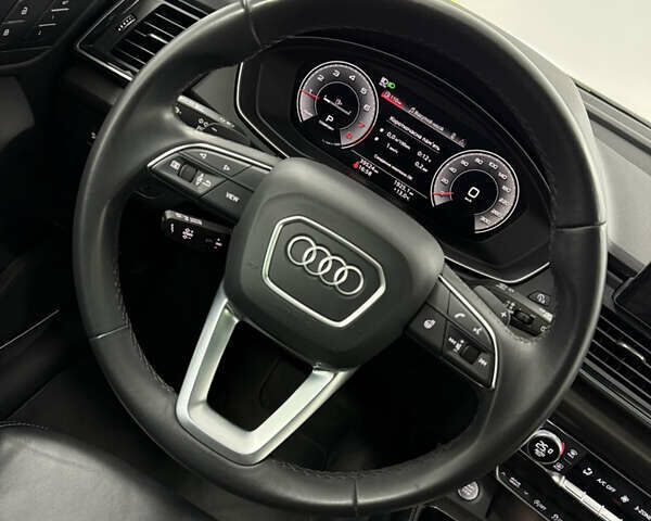 Серый Ауди Ку 5, объемом двигателя 1.98 л и пробегом 39 тыс. км за 44900 $, фото 24 на Automoto.ua