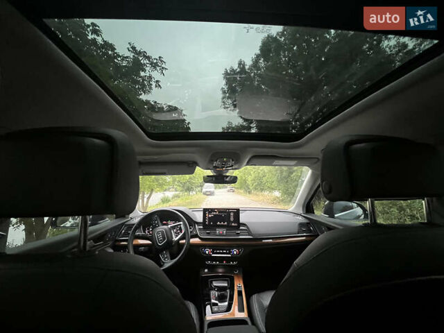 Сірий Ауді Ку 5, об'ємом двигуна 1.98 л та пробігом 41 тис. км за 33500 $, фото 16 на Automoto.ua