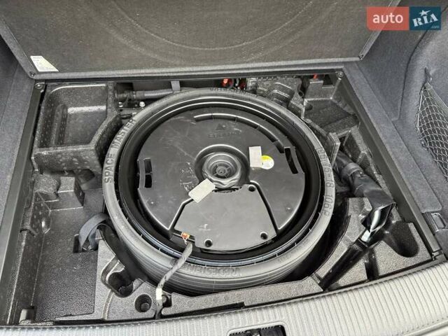 Серый Ауди Ку 5, объемом двигателя 1.98 л и пробегом 51 тыс. км за 37300 $, фото 30 на Automoto.ua