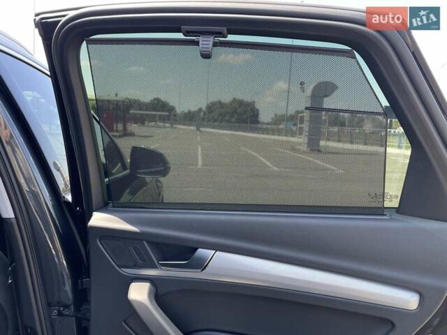 Ауди Ку 5 2022 в Киеве на Automoto.ua Серый Ауди Ку 5, объемом двигателя 1.97 л и пробегом 30 тыс. км за 55500 $, фото 12 на Automoto.ua