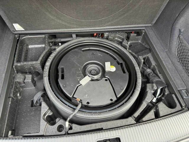 Серый Ауди Ку 5, объемом двигателя 2 л и пробегом 51 тыс. км за 37300 $, фото 16 на Automoto.ua