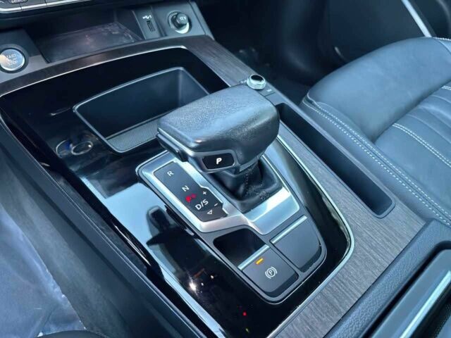 Серый Ауди Ку 5, объемом двигателя 2 л и пробегом 18 тыс. км за 14200 $, фото 7 на Automoto.ua