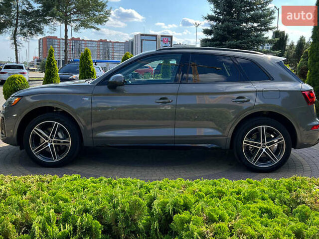 Серый Ауди Ку 5, объемом двигателя 2 л и пробегом 4 тыс. км за 57999 $, фото 3 на Automoto.ua