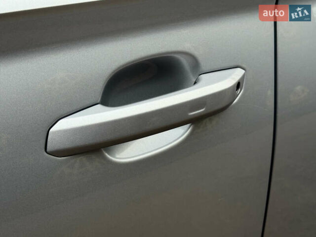 Серый Ауди Ку 5, объемом двигателя 1.98 л и пробегом 10 тыс. км за 42000 $, фото 8 на Automoto.ua