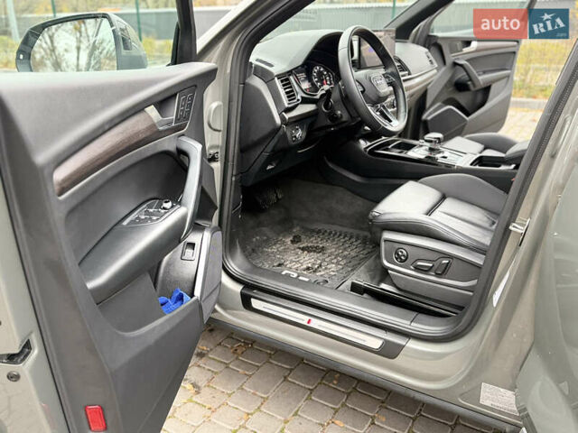 Серый Ауди Ку 5, объемом двигателя 1.98 л и пробегом 31 тыс. км за 39900 $, фото 22 на Automoto.ua