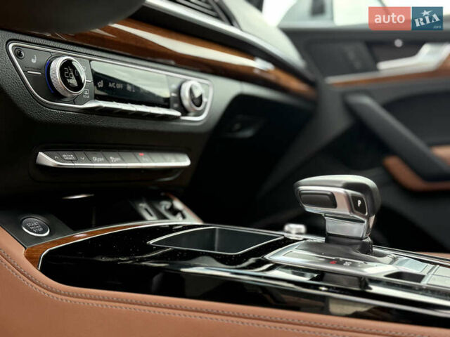 Сірий Ауді Ку 5, об'ємом двигуна 2 л та пробігом 23 тис. км за 39900 $, фото 69 на Automoto.ua