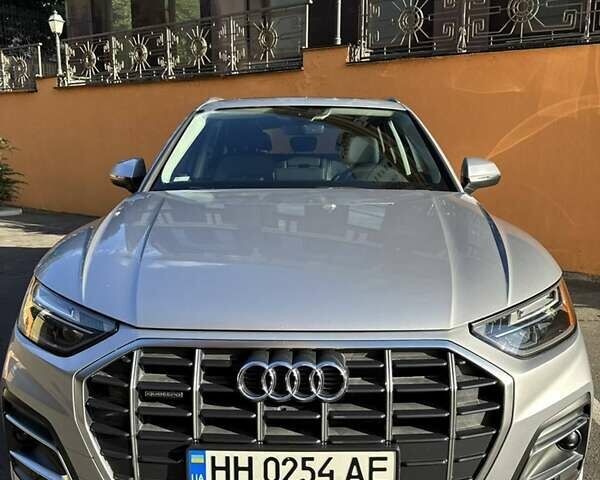 Сірий Ауді Ку 5, об'ємом двигуна 1.98 л та пробігом 66 тис. км за 39000 $, фото 1 на Automoto.ua