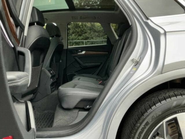 Сірий Ауді Ку 5, об'ємом двигуна 2 л та пробігом 22 тис. км за 37000 $, фото 8 на Automoto.ua