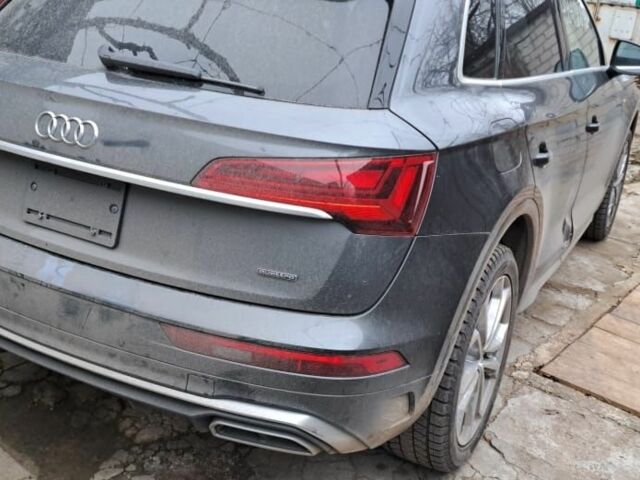 Сірий Ауді Ку 5, об'ємом двигуна 2 л та пробігом 134 тис. км за 29649 $, фото 4 на Automoto.ua