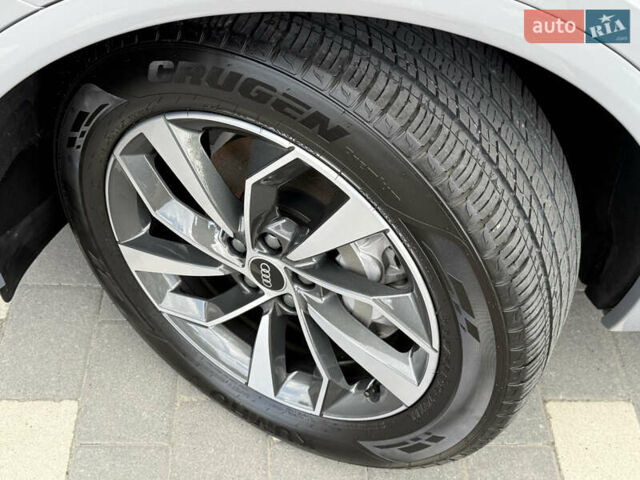 Сірий Ауді Ку 5, об'ємом двигуна 2 л та пробігом 23 тис. км за 39900 $, фото 28 на Automoto.ua