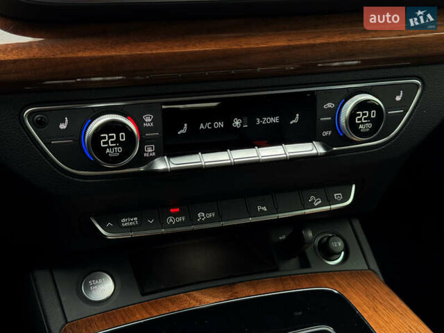 Серый Ауди Ку 5, объемом двигателя 1.98 л и пробегом 10 тыс. км за 42000 $, фото 31 на Automoto.ua