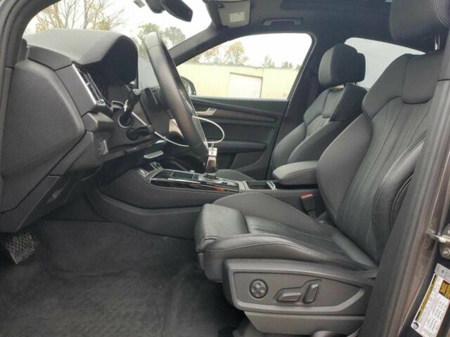 Серый Ауди Ку 5, объемом двигателя 2 л и пробегом 59 тыс. км за 19000 $, фото 6 на Automoto.ua