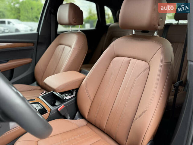 Сірий Ауді Ку 5, об'ємом двигуна 2 л та пробігом 23 тис. км за 39900 $, фото 82 на Automoto.ua