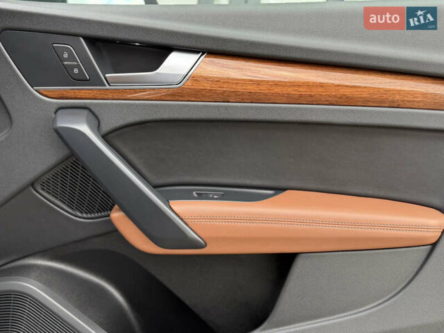 Сірий Ауді Ку 5, об'ємом двигуна 2 л та пробігом 23 тис. км за 39900 $, фото 93 на Automoto.ua