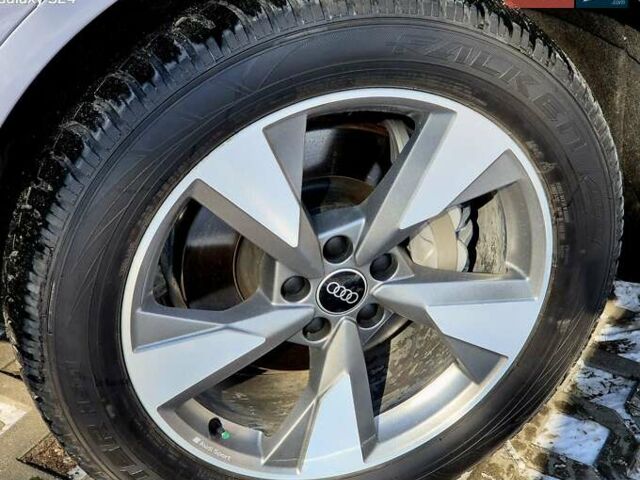 Серый Ауди Ку 5, объемом двигателя 1.98 л и пробегом 21 тыс. км за 38100 $, фото 15 на Automoto.ua