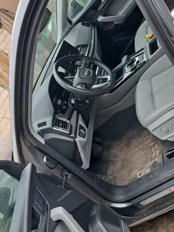 Сірий Ауді Ку 5, об'ємом двигуна 1.98 л та пробігом 134 тис. км за 30500 $, фото 3 на Automoto.ua