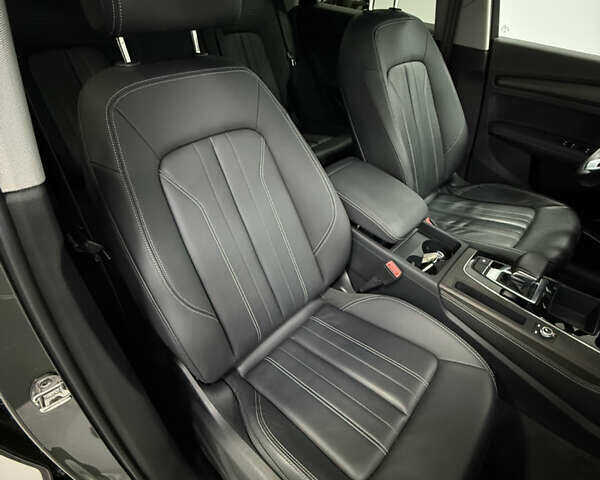 Серый Ауди Ку 5, объемом двигателя 1.98 л и пробегом 39 тыс. км за 44900 $, фото 25 на Automoto.ua