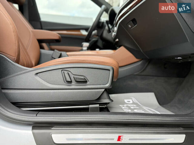 Сірий Ауді Ку 5, об'ємом двигуна 2 л та пробігом 23 тис. км за 39900 $, фото 89 на Automoto.ua