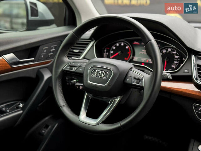 Серый Ауди Ку 5, объемом двигателя 1.98 л и пробегом 10 тыс. км за 42000 $, фото 18 на Automoto.ua