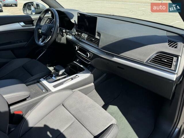 Сірий Ауді Ку 5, об'ємом двигуна 1.97 л та пробігом 120 тис. км за 51700 $, фото 11 на Automoto.ua