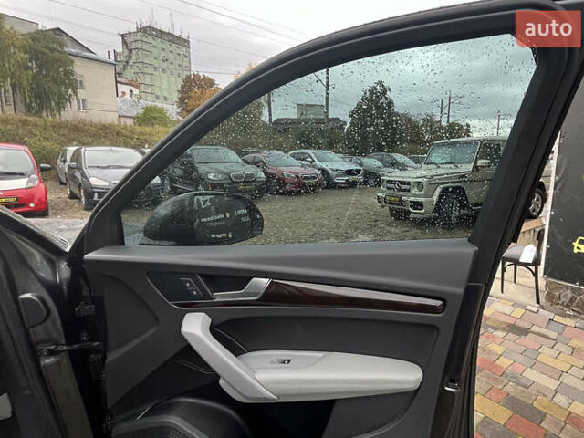 Серый Ауди Ку 5, объемом двигателя 1.98 л и пробегом 41 тыс. км за 37999 $, фото 23 на Automoto.ua