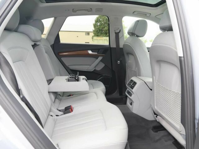 Серый Ауди Ку 5, объемом двигателя 2 л и пробегом 26 тыс. км за 20000 $, фото 10 на Automoto.ua