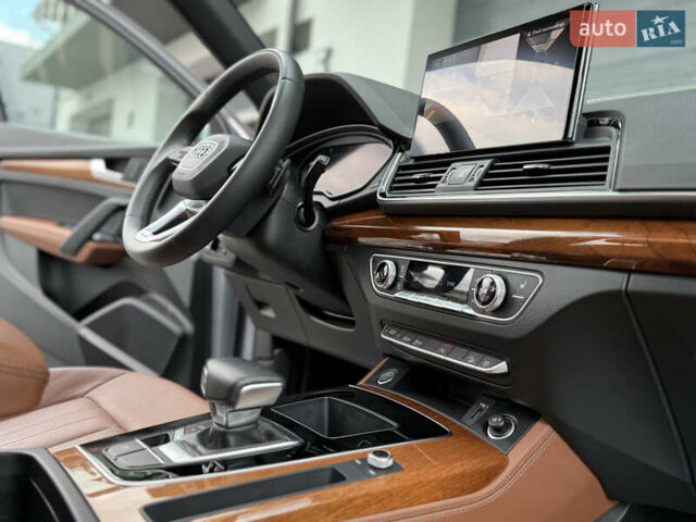 Сірий Ауді Ку 5, об'ємом двигуна 2 л та пробігом 23 тис. км за 39900 $, фото 86 на Automoto.ua