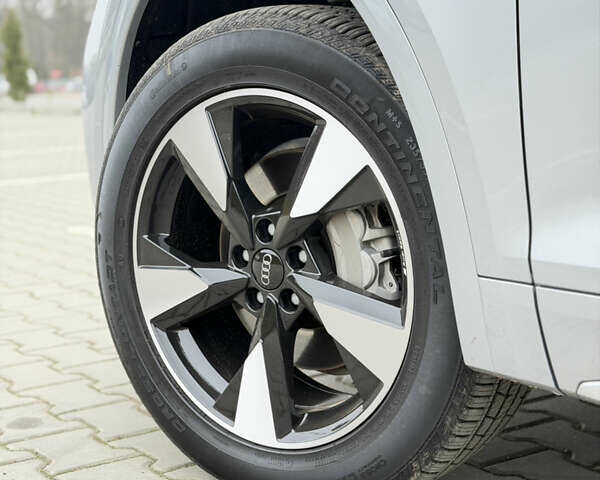 Серый Ауди Ку 5, объемом двигателя 2 л и пробегом 46 тыс. км за 33900 $, фото 17 на Automoto.ua