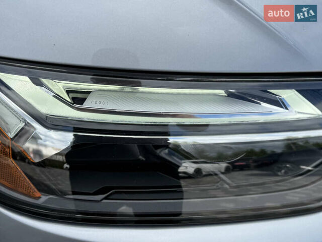 Сірий Ауді Ку 5, об'ємом двигуна 2 л та пробігом 23 тис. км за 39900 $, фото 23 на Automoto.ua