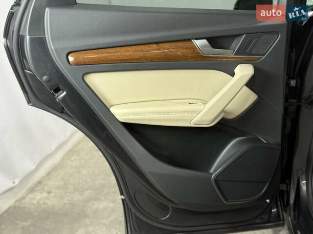 Серый Ауди Ку 5, объемом двигателя 1.98 л и пробегом 3 тыс. км за 34700 $, фото 54 на Automoto.ua