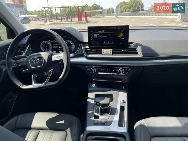Ауди Ку 5 2022 в Киеве на Automoto.ua Серый Ауди Ку 5, объемом двигателя 1.97 л и пробегом 30 тыс. км за 55500 $, фото 17 на Automoto.ua