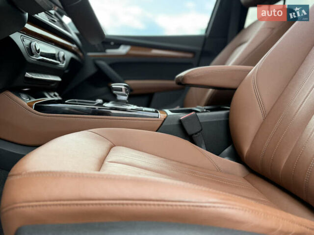 Сірий Ауді Ку 5, об'ємом двигуна 2 л та пробігом 23 тис. км за 39900 $, фото 71 на Automoto.ua