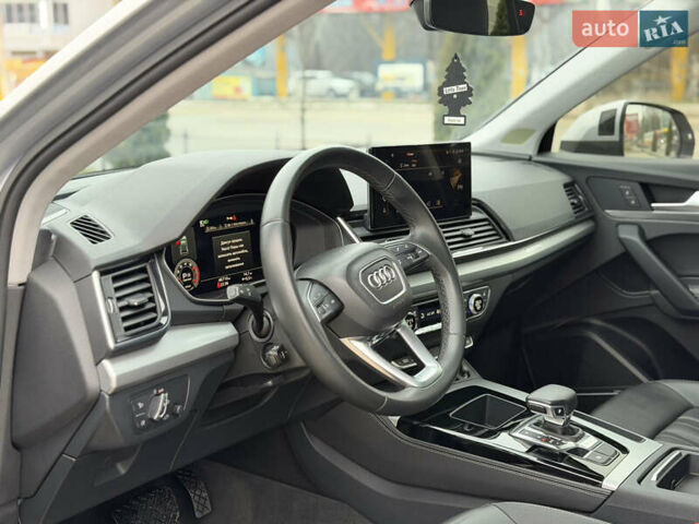 Серый Ауди Ку 5, объемом двигателя 2 л и пробегом 46 тыс. км за 33900 $, фото 25 на Automoto.ua