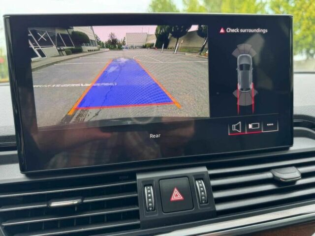 Сірий Ауді Ку 5, об'ємом двигуна 2 л та пробігом 30 тис. км за 27200 $, фото 12 на Automoto.ua