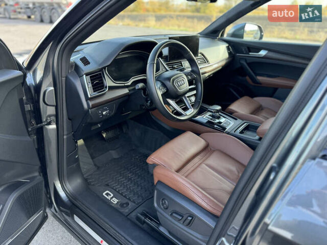 Серый Ауди Ку 5, объемом двигателя 1.98 л и пробегом 38 тыс. км за 39999 $, фото 15 на Automoto.ua