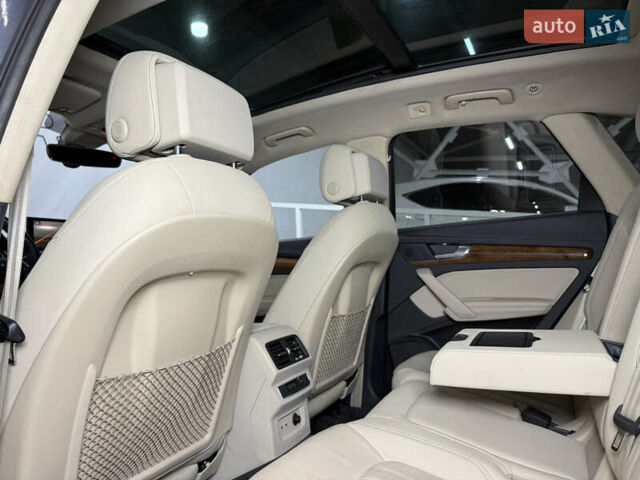 Серый Ауди Ку 5, объемом двигателя 1.98 л и пробегом 3 тыс. км за 34700 $, фото 49 на Automoto.ua