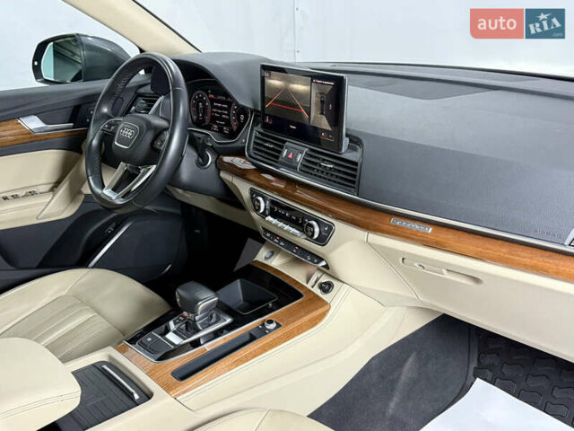 Серый Ауди Ку 5, объемом двигателя 1.98 л и пробегом 3 тыс. км за 34700 $, фото 23 на Automoto.ua