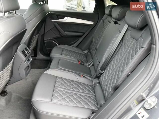 Сірий Ауді Ку 5, об'ємом двигуна 2 л та пробігом 19 тис. км за 62500 $, фото 4 на Automoto.ua