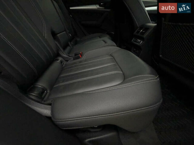 Серый Ауди Ку 5, объемом двигателя 2 л и пробегом 46 тыс. км за 33900 $, фото 40 на Automoto.ua