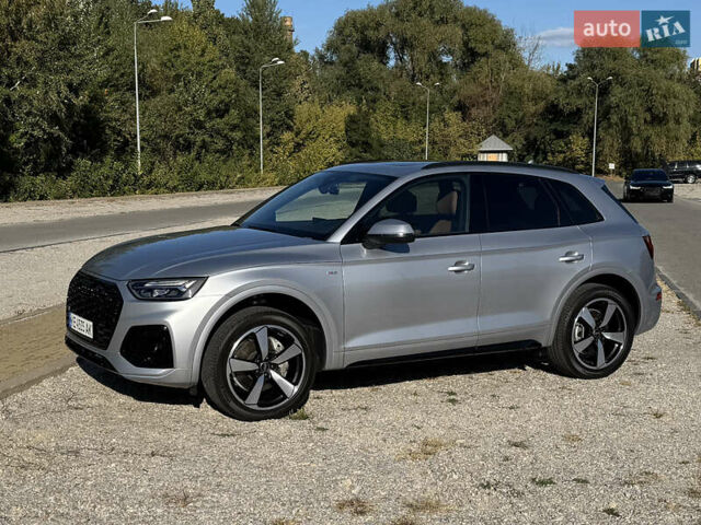 Ауди Ку 5 2022 в Днепре (Днепропетровске) на Automoto.ua Серый Ауди Ку 5, объемом двигателя 2 л и пробегом 22 тыс. км за 47000 $, фото 1 на Automoto.ua
