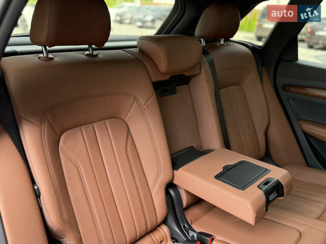 Сірий Ауді Ку 5, об'ємом двигуна 2 л та пробігом 23 тис. км за 39900 $, фото 140 на Automoto.ua