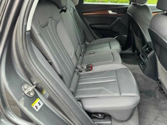 Сірий Ауді Ку 5, об'ємом двигуна 2 л та пробігом 30 тис. км за 27200 $, фото 14 на Automoto.ua