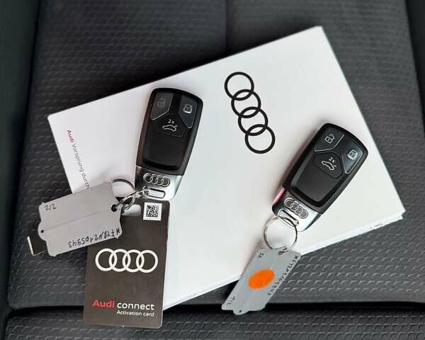 Серый Ауди Ку 5, объемом двигателя 1.97 л и пробегом 35 тыс. км за 59990 $, фото 45 на Automoto.ua