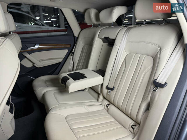 Серый Ауди Ку 5, объемом двигателя 1.98 л и пробегом 3 тыс. км за 34700 $, фото 53 на Automoto.ua