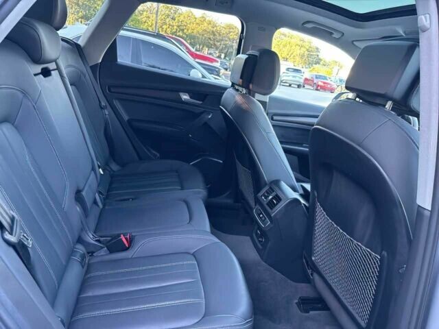 Серый Ауди Ку 5, объемом двигателя 2 л и пробегом 18 тыс. км за 14200 $, фото 10 на Automoto.ua